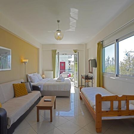 Semiramis Suites With Pool Kalamata Exteriér fotografie