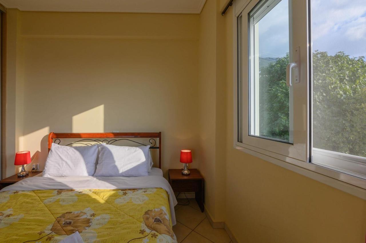 Semiramis Suites With Pool Kalamata Exteriér fotografie
