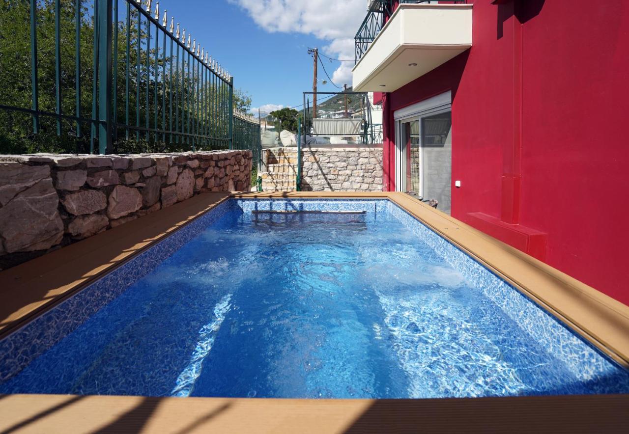 Semiramis Suites With Pool Kalamata Exteriér fotografie