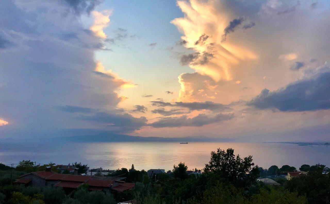 Semiramis Suites With Pool Kalamata Exteriér fotografie
