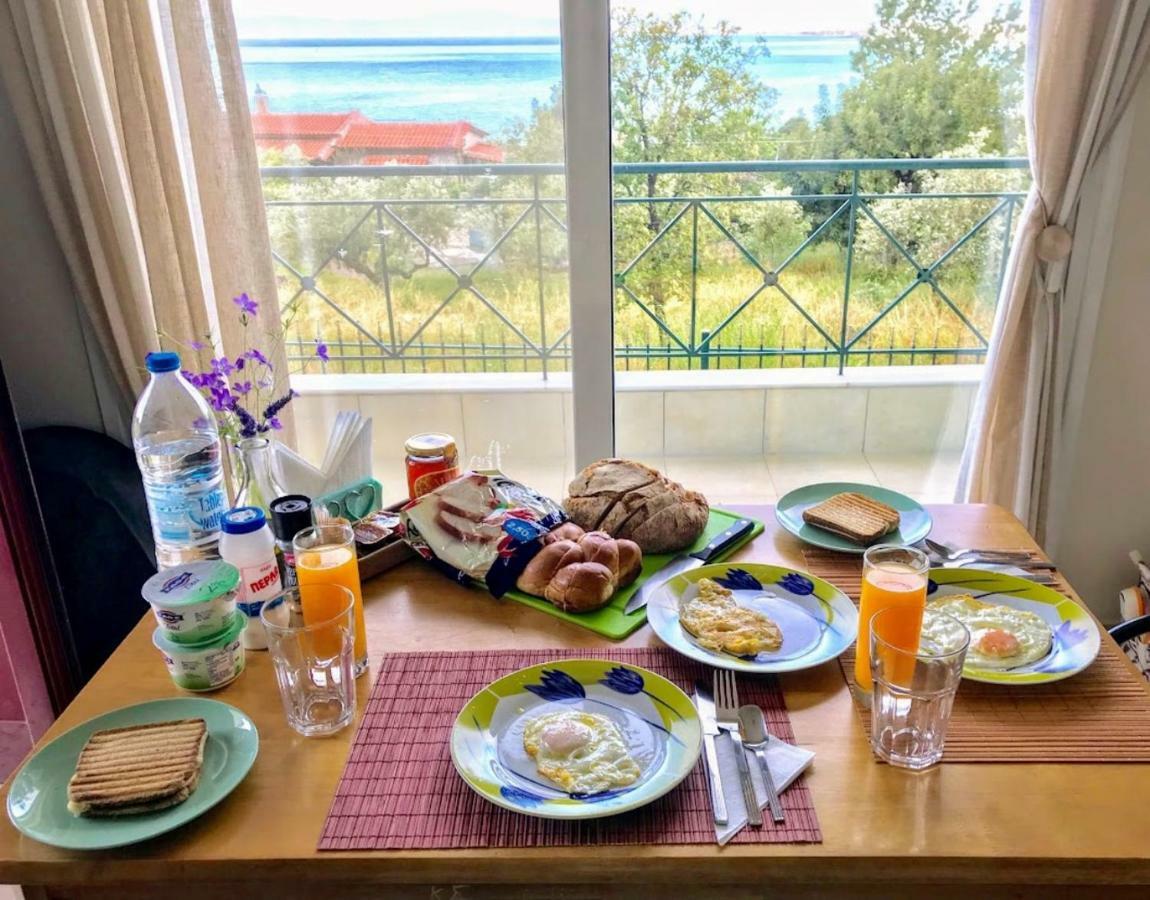 Semiramis Suites With Pool Kalamata Exteriér fotografie